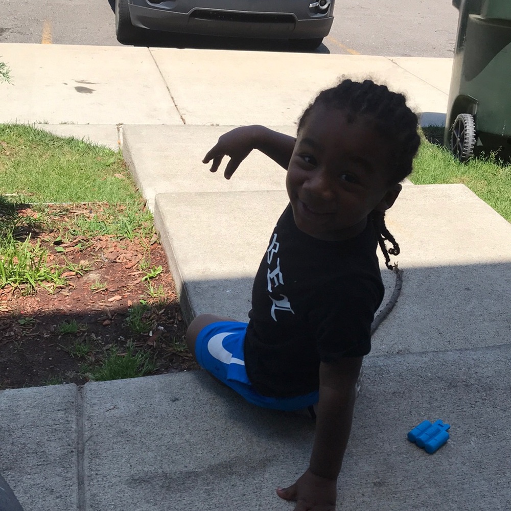 Meet your Posher, Dana